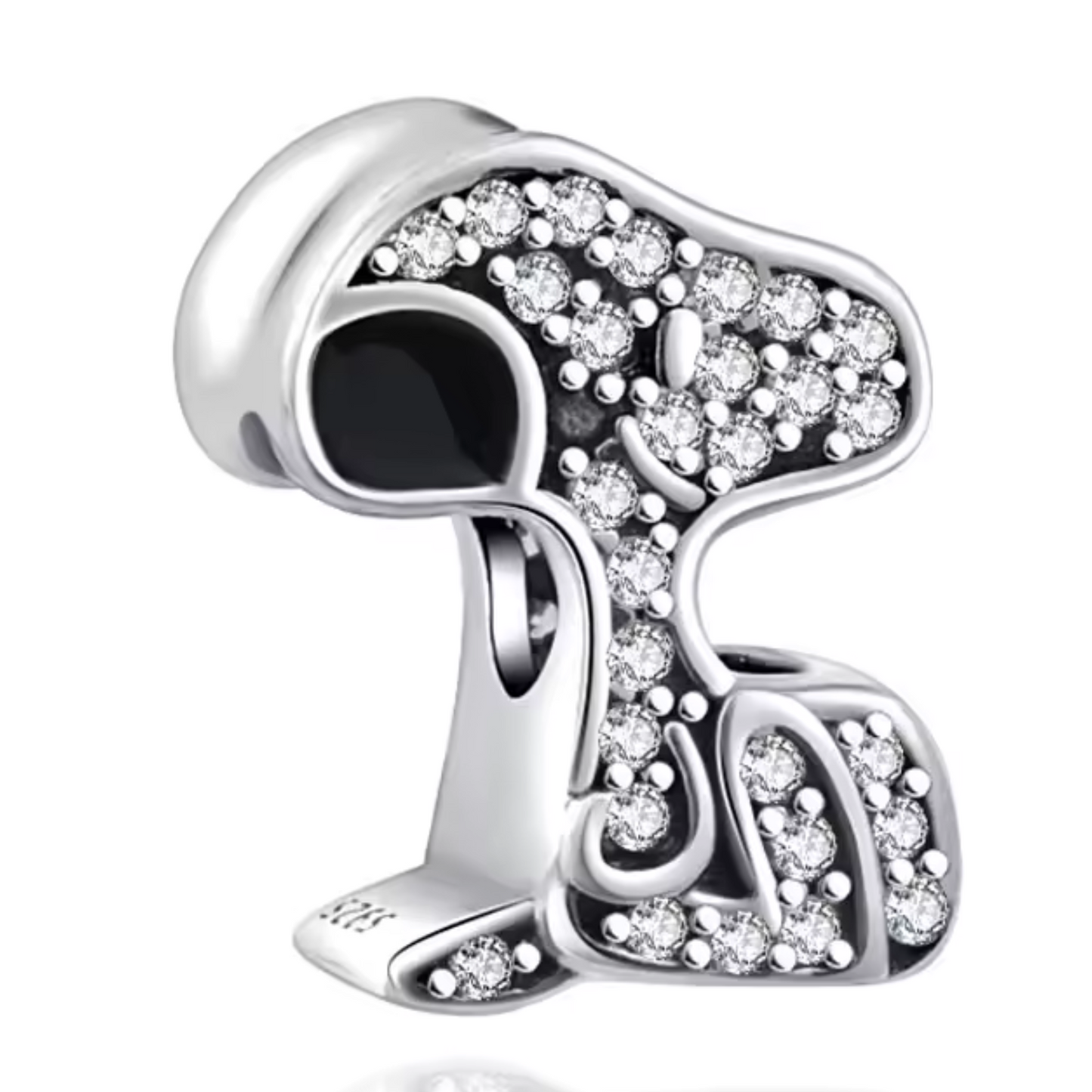 Charm Snoopy Argenté – Douceur et Éclat