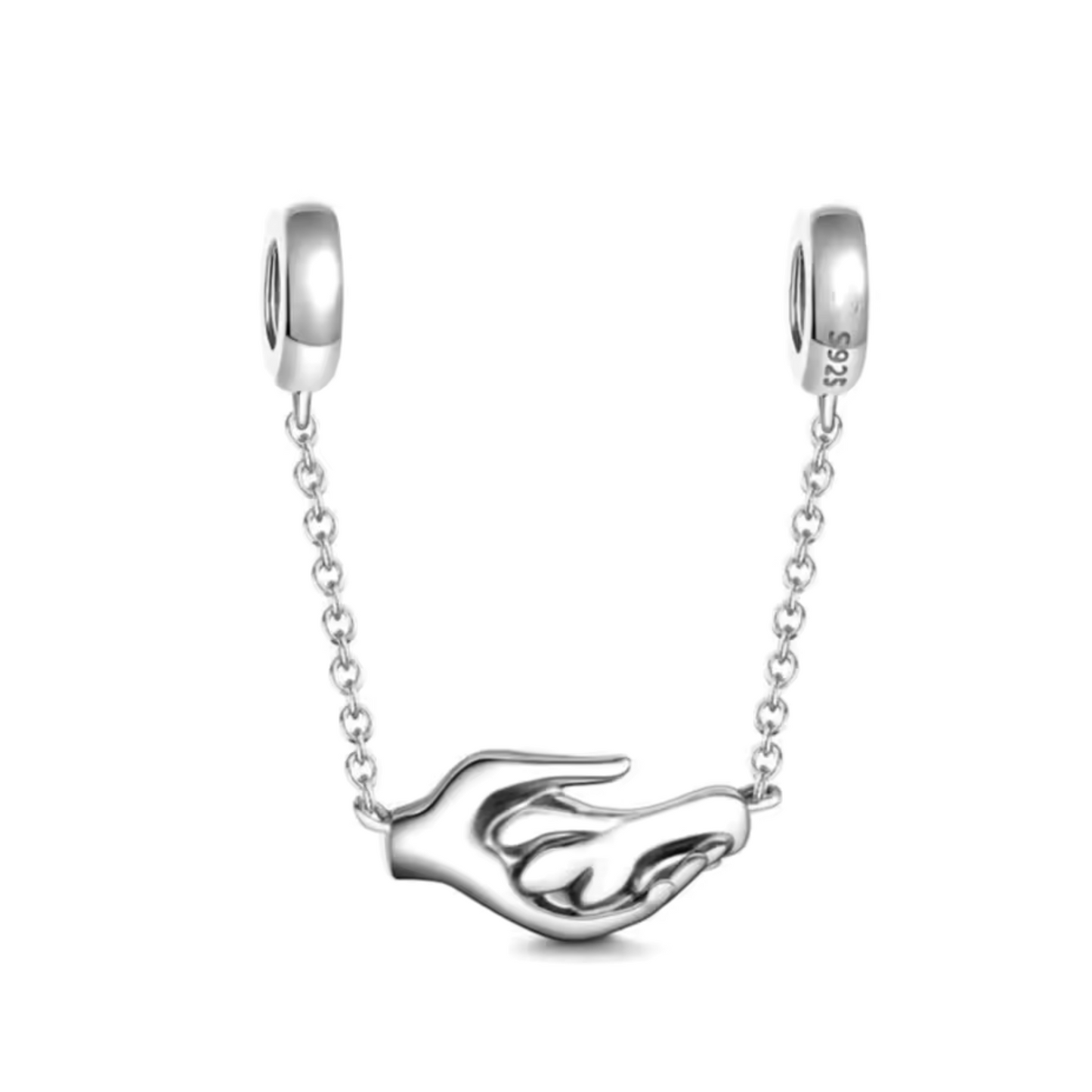 Symbolisez l'union et la connexion avec cette magnifique chaîne de sécurité ornée de mains qui se rejoignent. Fabriquée en argent 925, cette chaîne représente deux mains finement sculptées, se rejoignant dans un geste plein de douceur et de complicité. Un symbole puissant d'amour, d'amitié ou de solidarité.
En plus d'ajouter une touche pleine de sens et d'émotion à votre bijou, cette chaîne de sécurité protège votre bracelet en empêchant les ouvertures accidentelles, garantissant ainsi la sécurité de vos c