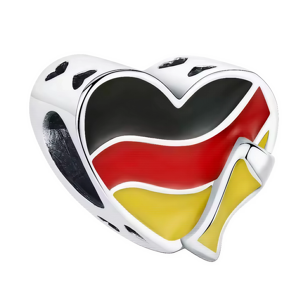 Ce charm moderne et expressif célèbre l’Allemagne avec un cœur bombé décoré des couleurs du drapeau noir, rouge et jaune, souligné d’un verre de bière stylisé. Les petits cœurs ajourés sur les côtés ajoutent une touche d’amour au motif national. Ce bijou est parfait pour les passionnés de voyages, de culture allemande ou tout simplement pour marquer un souvenir ou une passion germanique sur un bracelet à charms européen.
Caractéristiques
Matière : Argent 925, émail coloré
Design : Cœur tridimensionnel déco