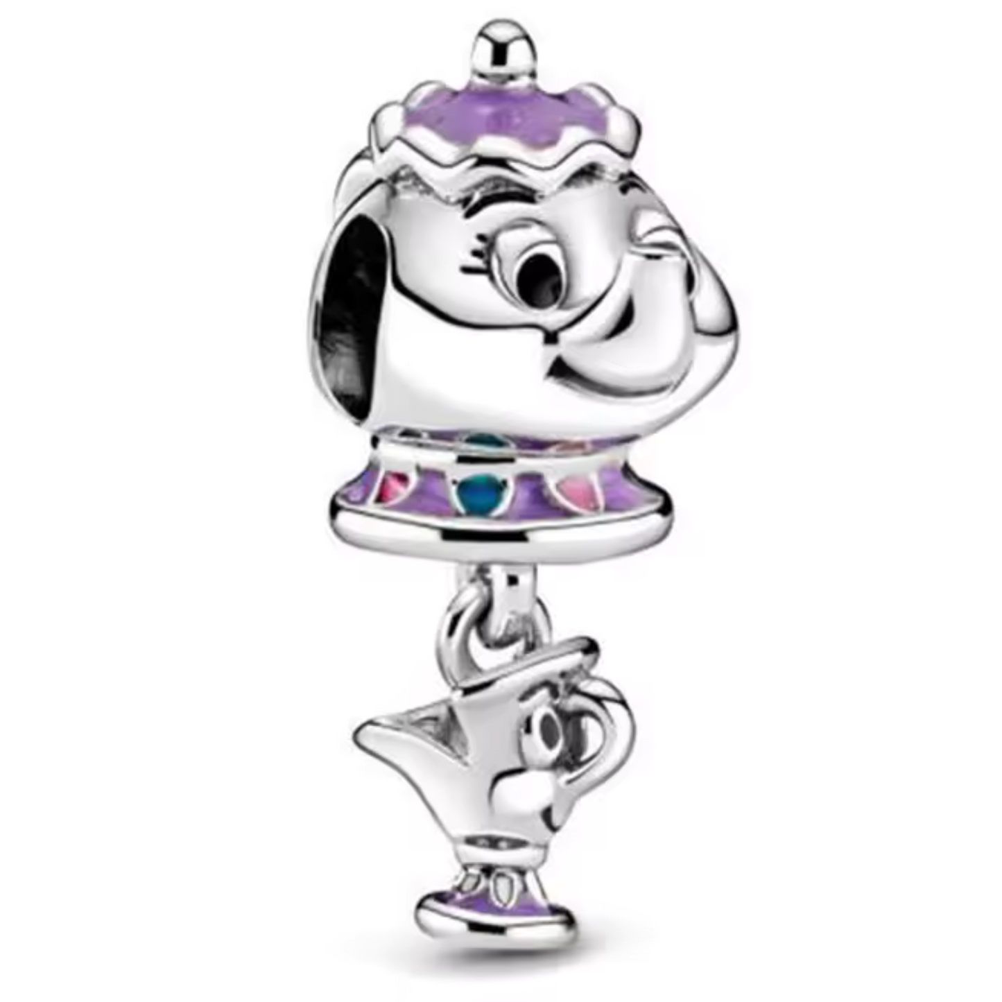 Revivez la magie de La Belle et la Bête avec ce charm enchanteur représentant la célèbre Théière Mme Samovar et la Tasse Zip, en argent sterling S925. Ce charm capturant parfaitement les personnages adorables du classique Disney apportera une touche de chaleur et de nostalgie à votre collection. Idéal pour les fans de Disney et ceux qui veulent garder une part de conte de fées avec eux.