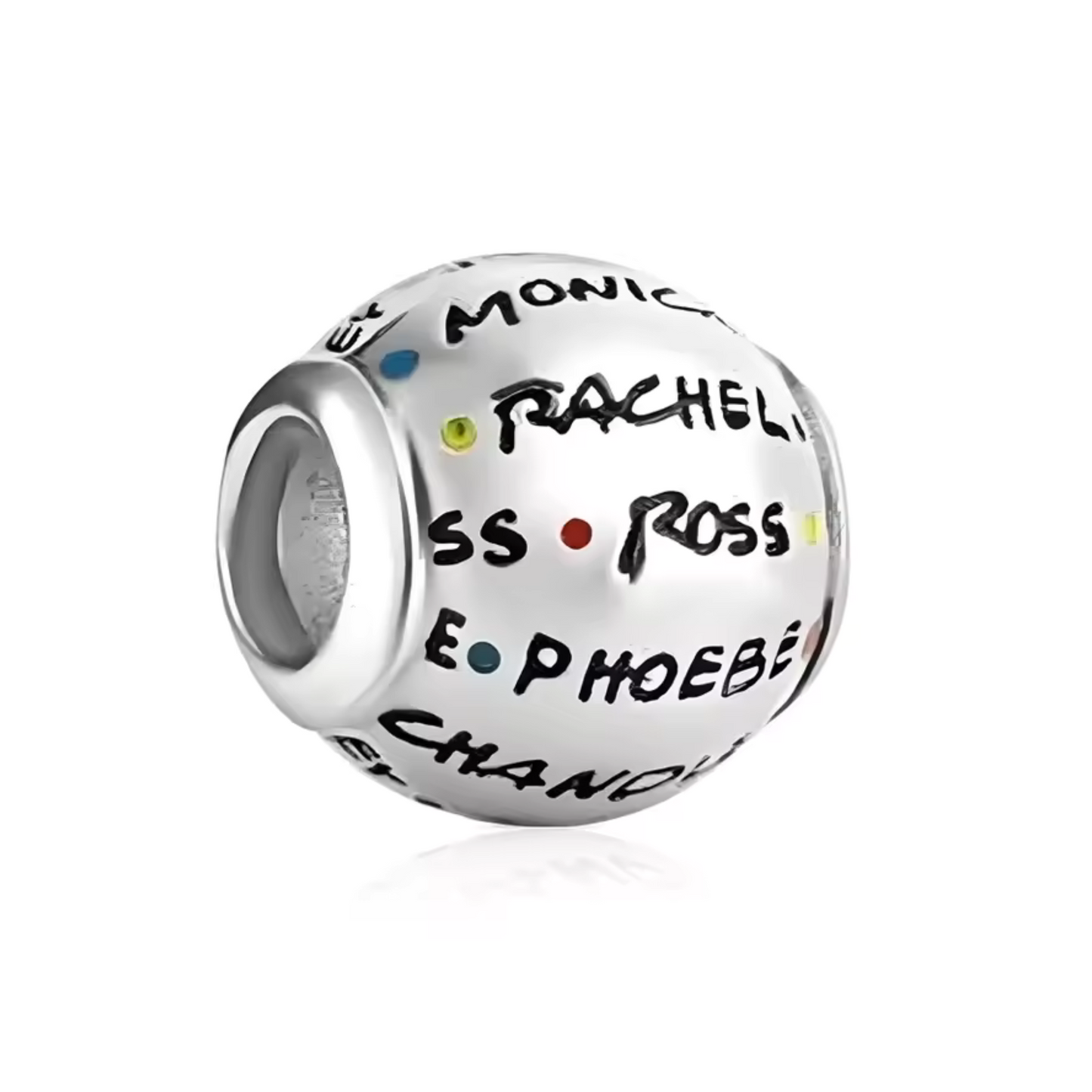 Ajoutez une touche nostalgique et amusante à votre collection avec ce charm unique Friends – Noms des Personnages ! Conçu en argent 925, ce charm présente les noms des célèbres personnages de la série Friends, gravés de manière élégante. Ce design est parfait pour les fans de la série qui veulent garder un souvenir des moments inoubliables passés avec Ross, Rachel, Monica, Chandler, Joey et Phoebe.