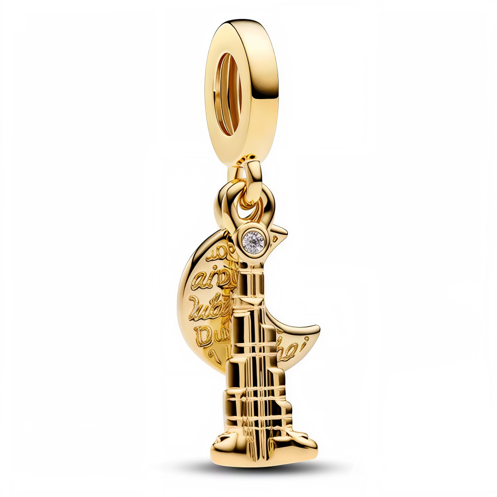 Apportez une touche d’élégance et d’originalité à votre collection avec ce charm pendentif en Argent 925 (S925) avec finition dorée, représentant le Burj Khalifa, symbole d’audace et de modernité, accompagné d’un délicat croissant de lune. Ce bijou unique allie architecture emblématique et poésie céleste, parfait pour sublimer vos bracelets ou colliers avec une note sophistiquée et cosmique.
Caractéristiques :
Matière : Argent 925 (S925) avec finition dorée
Design : Burj Khalifa stylisé avec un petit crois