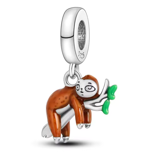 Faultier auf Ast Charm – Faultiersüße
