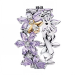 Laisse-toi séduire par la délicatesse de cette bague en argent sterling 925, ornée de sublimes fleurs violettes aux teintes profondes et envoûtantes. Inspirée par la beauté mystérieuse de la nature, elle capte la lumière avec subtilité et habille ta main d’une élégance florale unique. Un bijou à la fois doux et affirmé, parfait pour révéler ta personnalité avec finesse.

Caractéristiques :

- Matière : Argent 925.
- Design : Fleurs violettes détaillées, finition brillante et élégante.
- Taille : Tailles US 
