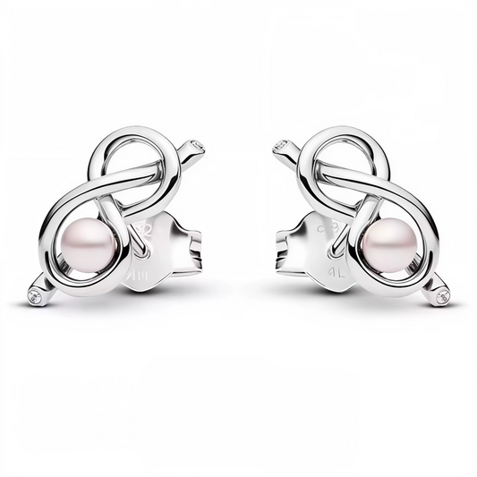 Paire de boucles d’oreilles en argent 925 représentant le symbole de l’infini, sublimé par une délicate perle. Un bijou raffiné et intemporel, parfait pour apporter une touche d’élégance et de poésie à votre style.

Caractéristiques

– Métal : argent 925
– Design : signe infini avec perle
– Type : boucles d’oreilles
– Finition élégante et raffinée