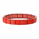 Ce bracelet à charms italien entièrement rouge est composé de 17 maillons en acier inoxydable de haute qualité, offrant confort, résistance et éclat. Entièrement réglable, il s’adapte à toutes les tailles de poignet grâce à son système extensible et ajustable. Personnalisable à volonté, vous pouvez y ajouter ou retirer des charms pour créer un bijou unique. Sa couleur rouge intense et vibrante apporte une touche de caractère et de passion à votre style. Compatible avec tous nos charms italiens, il permet de