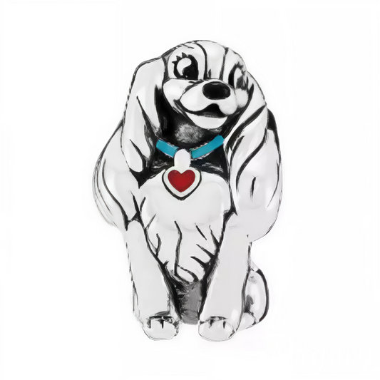Ajoutez une touche de grâce et d'élégance à votre collection avec ce Charm - Belle, en argent sterling S925. Inspiré de la douce Belle du classique Disney, La Belle et le Clochard, ce charm capture son charme raffiné et son amour fidèle pour Clochard. Représentant la beauté intérieure et la loyauté, Belle incarne l'élégance et l'amour authentique, parfait pour ceux qui admirent cette romance touchante.