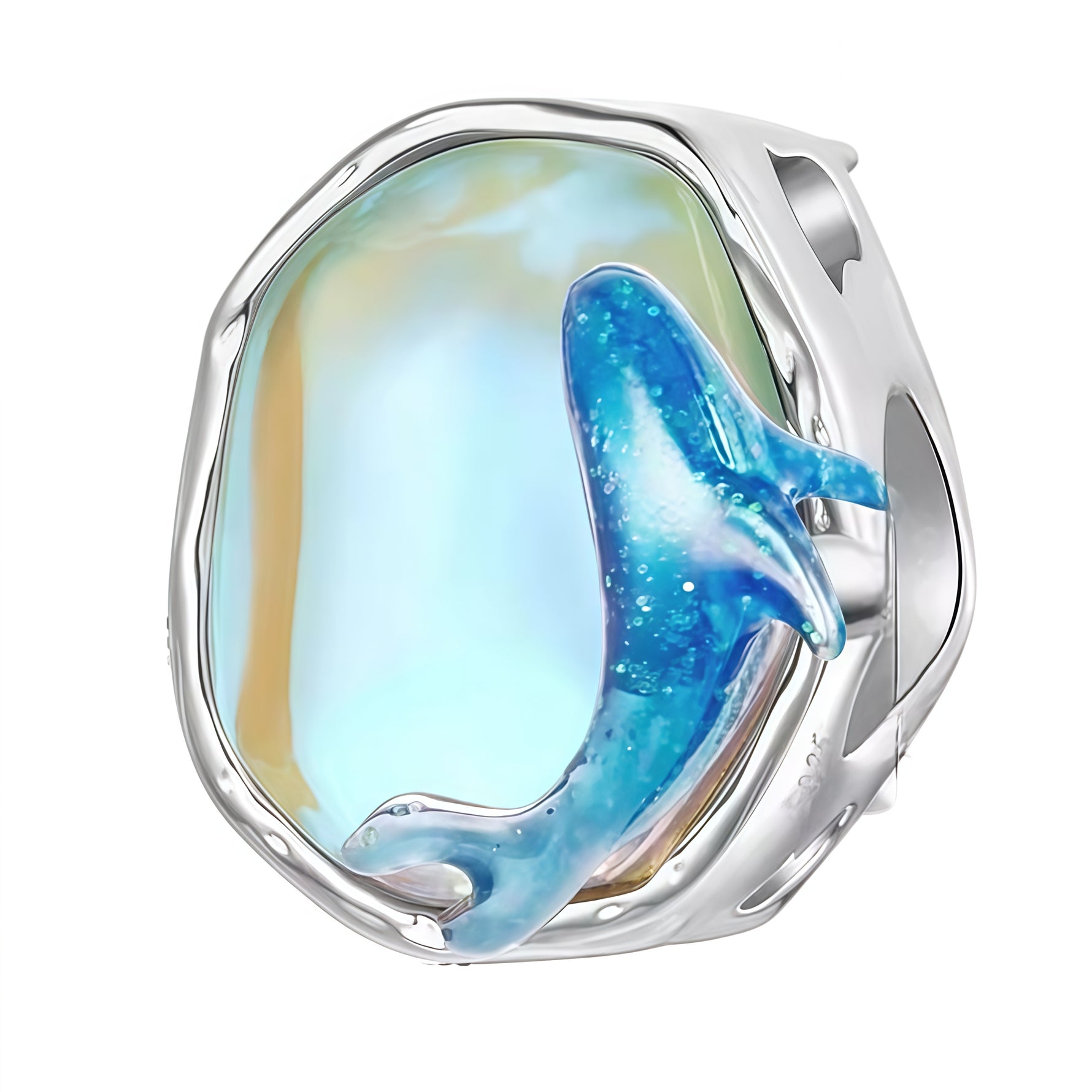 Apporte une touche marine et poétique à ton bracelet avec ce charm bleu avec baleine. Son design en argent 925, agrémenté de détails bleus, met en valeur une baleine élégante et apaisante, symbole de sagesse, de liberté et de profondeur. Un bijou raffiné et original, parfait pour les amoureux de l’océan et des créations symboliques.

Caractéristiques :

- Matière : Argent 925 avec émail bleu.
- Design : Baleine bleue avec finitions soignées.
- Dimensions : Taille délicate et confortable à porter.
- Style : 