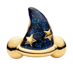 Apporte une touche magique et emblématique à ton bracelet avec ce charm chapeau de sorcier de Mickey. Inspiré de l’univers Disney, ce bijou met en valeur le célèbre chapeau bleu étoilé avec un design détaillé, des finitions soignées et une allure féerique. Un charm original et plein de magie, parfait pour les fans de Mickey et des pièces collector.

Caractéristiques :

- Matière : Argent 925.
- Design : Chapeau de sorcier de Mickey en version charm, avec finitions précises.
- Dimensions : Taille délicate et