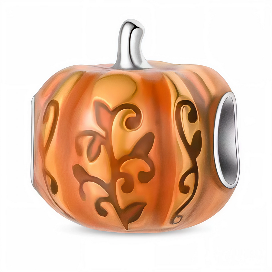 Sublimez votre bracelet de saison avec ce charm citrouille automnale ! Réalisé en Argent 925 (S925), il affiche une belle citrouille orange décorée de motifs végétaux brun foncé, surmontée d’une tige argentée brillante. Son design chaleureux et poétique évoque les balades en forêt, Halloween ou tous les petits plaisirs de l’automne. Parfait pour compléter une collection nature ou gourmande.
