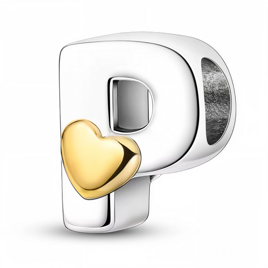Personnalisez votre bracelet avec élégance grâce à ce charm en forme de lettre "P", conçu en argent 925 et orné d’un petit cœur doré. Un bijou délicat et symbolique, parfait pour exprimer vos sentiments avec raffinement.