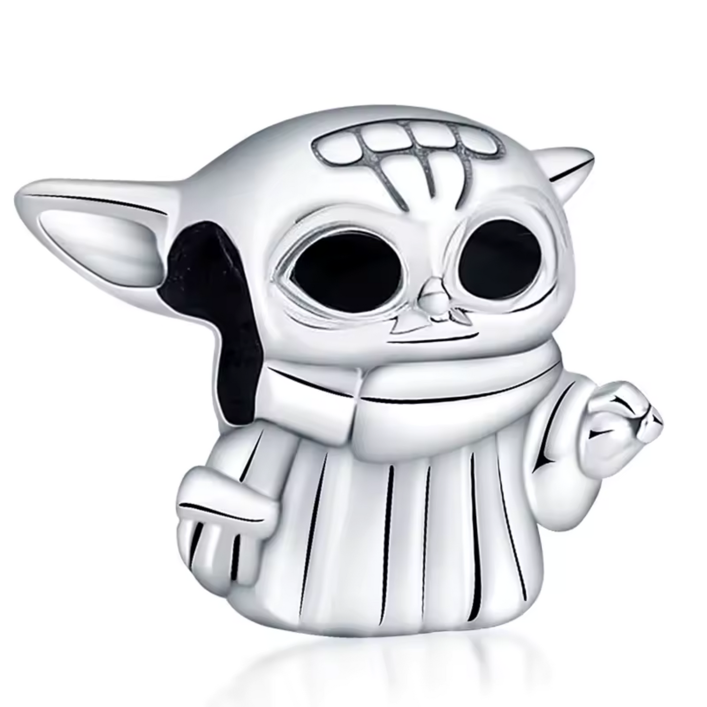 Ajoutez une touche de sagesse et de mystère galactique à votre collection avec ce charm représentant le Maître Yoda, le célèbre Jedi de Star Wars. Conçu en argent sterling S925, ce charm capture avec précision la sagesse et l'aura mystique du légendaire Maître Yoda.