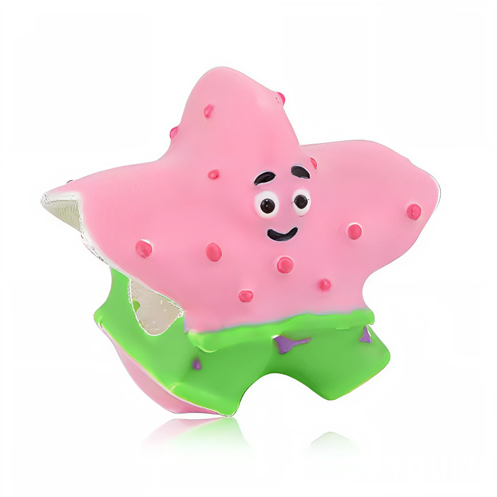 Adoptez l’esprit joyeux de Bikini Bottom avec ce charm en forme d’étoile représentant Patrick, l’ami fidèle et hilarant de Bob l’Éponge. En argent 925 et orné de détails fins, ce bijou apportera une touche fun et originale à votre bracelet ou collier.