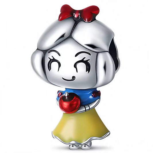 Ajoutez une touche de pure magie à votre collection avec ce charm en argent 925 représentant Blanche-Neige dans sa robe emblématique. Inspiré du tout premier classique Disney, ce bijou capture la tendresse et la grâce de cette princesse au cœur pur.