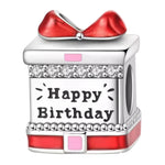 Célébrez un anniversaire inoubliable avec ce charm Cadeau "Happy Birthday" en argent 925.
Ce charm festif et joyeux est parfait pour marquer un moment spécial. Avec l’inscription "Happy Birthday" finement gravée, il est un excellent moyen d’immortaliser un anniversaire tout en ajoutant une touche de brillance à votre bracelet. Un bijou idéal pour offrir ou pour célébrer un anniversaire de manière unique et mémorable.