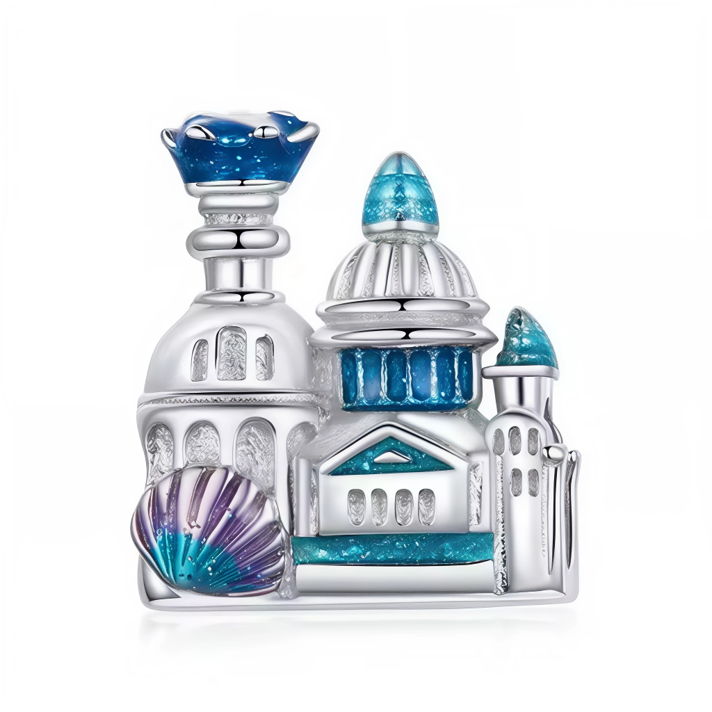 Ce charm pendentif en argent 925 (S925) évoque un château sous-marin enchanté, tours coniques bulleuses turquoise, fenêtres coquillages, coraux ondulants et poissons stylisés virevoltant. Il symbolise mystère abyssal, royauté océanique et rêves immergés sereins.

Caractéristiques :

Matière : Argent 925 (S925) avec émail bleu turquoise dégradé, strass bulles scintillantes.
Design : Structure gothique aquatique, drapeau nageoire, base rocheuse algues ciselées.
Compatibilité : Compatible avec les bracelets à 