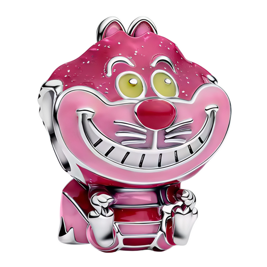 Apportez une touche mystérieuse et féerique à votre collection avec ce charm en Argent 925 (S925), représentant le célèbre Chat du Cheshire pailleté. Un bijou unique et captivant parfait pour sublimer vos bracelets et colliers avec l’esprit enchanté d’Alice au Pays des Merveilles.

Caractéristiques
– Matière : Argent 925 (S925).
– Design : Chat du Cheshire pailleté et souriant.
– Coloris : Argenté brillant avec paillettes colorées.
– Compatibilité : Convient aux bracelets à charms type Pandora et colliers.
