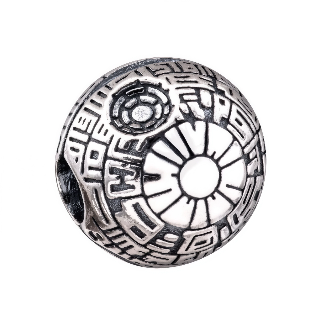 Apporte une touche galactique et puissante à ton bracelet avec ce charm clip Étoile de la Mort Star Wars. Inspiré de l’emblématique station spatiale de l’Empire, ce bijou se distingue par son design détaillé et son style affirmé. Un charm original et collector, parfait pour les fans de Star Wars et les amateurs de pièces au caractère fort.

Caractéristiques :

- Matière : Argent 925.
- Design : Étoile de la Mort en version clip, avec gravures précises.
- Dimensions : Taille délicate et confortable à porter.