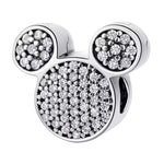 Apporte une touche élégante et brillante à ton bracelet avec ce charm clips Mickey strass. Inspiré de l’univers Disney, ce bijou en argent 925 met en valeur l’oreille de Mickey dans un design clip raffiné, sublimé par de délicats strass scintillants. Un charm pratique et lumineux, parfait pour les fans de Mickey et des pièces discrètes mais pleines de charme.

Caractéristiques :

- Matière : Argent 925 avec strass.
- Design : Clip oreille de Mickey avec finitions soignées.
- Dimensions : Taille délicate et 