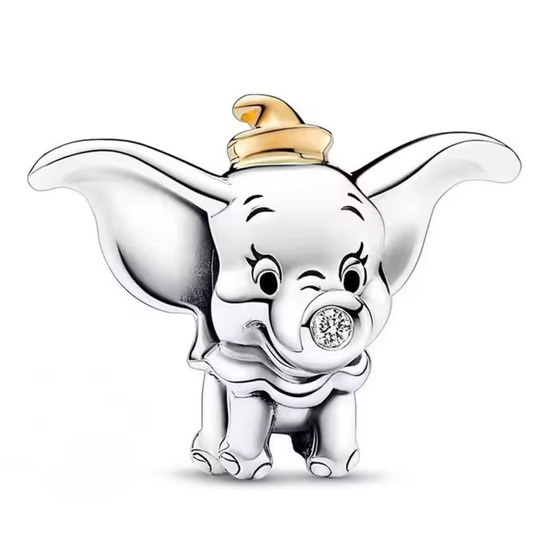 Ajoutez une note magique et attendrissante à votre bracelet avec ce charm Dumbo. En argent 925, il représente l'éléphant volant, symbole de courage et d'amour inconditionnel.