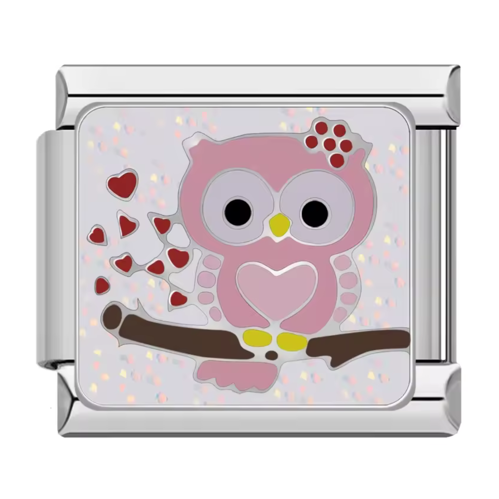Ce charm italien en acier inoxydable argenté représente un adorable hibou rose tenant un petit cœur, symbole de sagesse et d’affection. Ses détails minutieux et ses couleurs douces apportent une touche tendre et originale à votre bracelet. Facile à fixer, il s’adapte parfaitement à nos bracelets composés de 17 maillons extensibles et réglables, convenant à toutes les tailles de poignet. 
