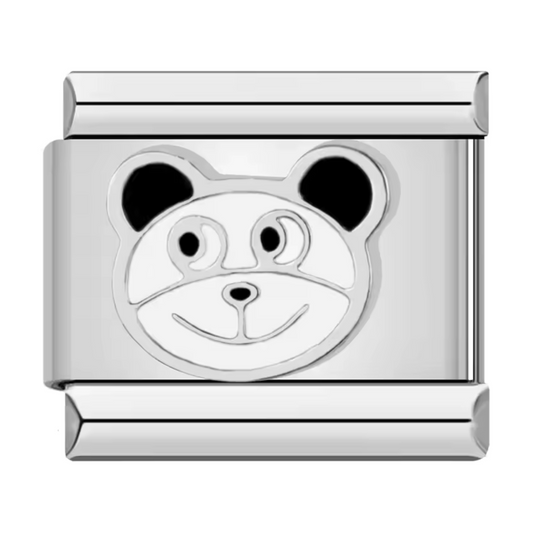 Ce charm italien en acier inoxydable argenté représente une adorable tête de panda, symbole de douceur et d’équilibre. Son design soigné et ses détails émaillés noir et blanc apportent une touche tendre et élégante à votre bracelet. Facile à fixer, il s’adapte parfaitement à nos bracelets composés de 17 maillons extensibles et réglables, convenant à toutes les tailles de poignet. Compatible avec tous nos charms italiens, ce bijou est parfait pour personnaliser votre bracelet avec une note animale et raffiné