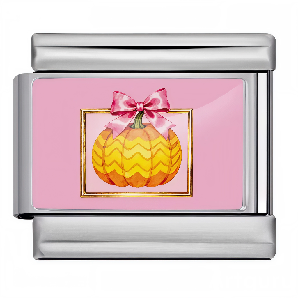 Ce charm italien aux accents pop présente une citrouille jaune aux motifs ondulés, délicatement encadrée et ornée d’un large nœud rose brillant. Son fond pastel met en valeur la composition, offrant un bijou à la fois original, doux et tendance. Idéal pour ajouter une note festive à votre bracelet à charms italien, il se porte aussi bien à l’automne qu’en toute saison pour égayer votre collection.

Caractéristiques

Matière : Argent sterling 925, émail coloré
Design : Citrouille jaune encadrée, grand nœud r