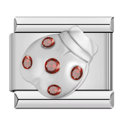 Ce charm italien en acier inoxydable argenté représente une adorable coccinelle, délicatement ornée de 5 strass rouges sur son dos brillant. Symbole de chance et de légèreté, ce bijou raffiné apporte une touche éclatante et porte-bonheur à votre bracelet. Son design minutieux et scintillant séduira les amateurs de détails élégants et de charms nature. Facile à insérer, il s’adapte à nos bracelets composés de 17 maillons extensibles et réglables, convenant à toutes les tailles de poignet. Compatible avec tou
