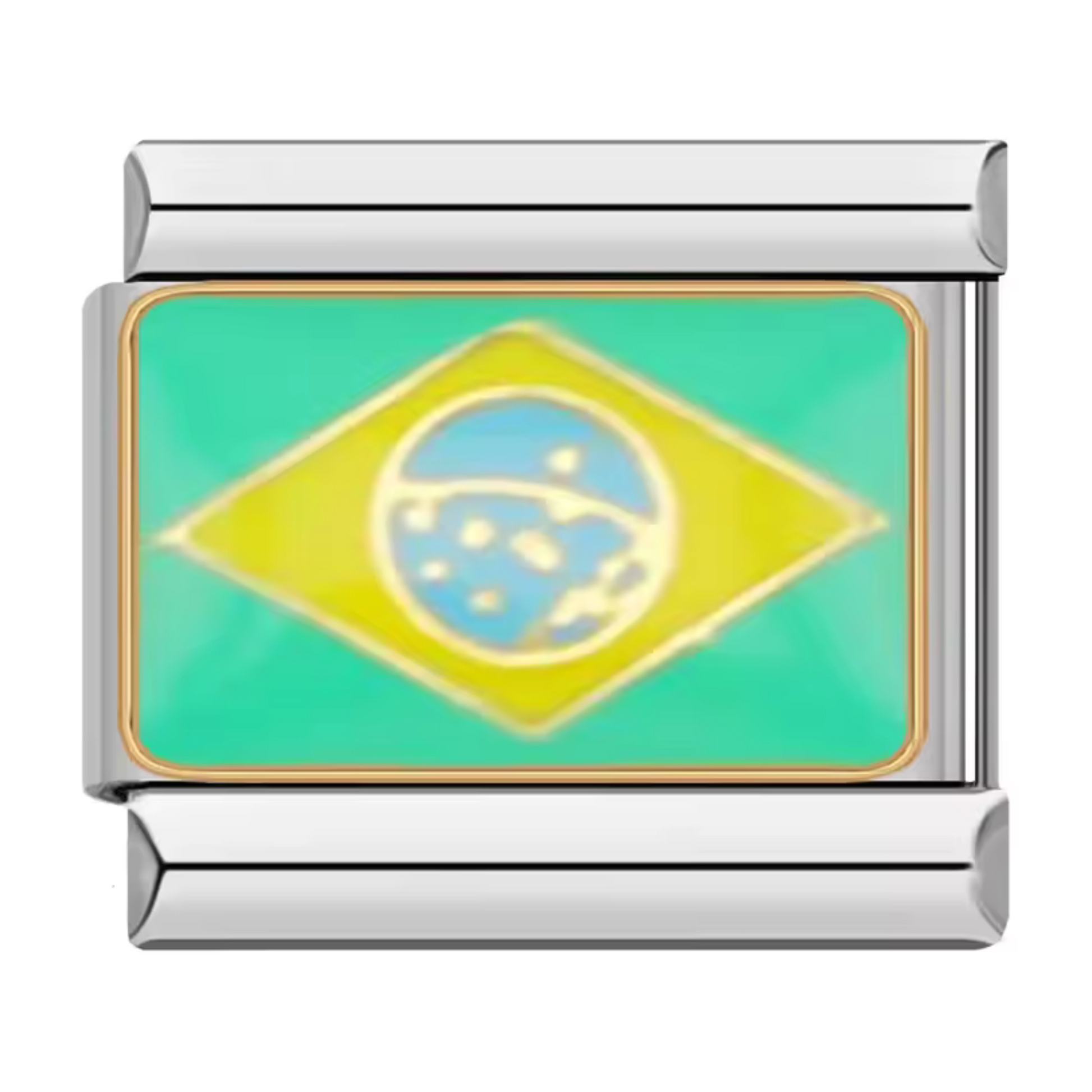 Ce charm italien arbore fièrement le drapeau du Brésil, symbole d’énergie, de culture et de passion pour ce pays vibrant. Fabriqué en acier inoxydable de haute qualité, il allie robustesse et détails colorés pour un rendu élégant et authentique. Facile à fixer, il s’adapte parfaitement à nos bracelets composés de 17 maillons extensibles et réglables