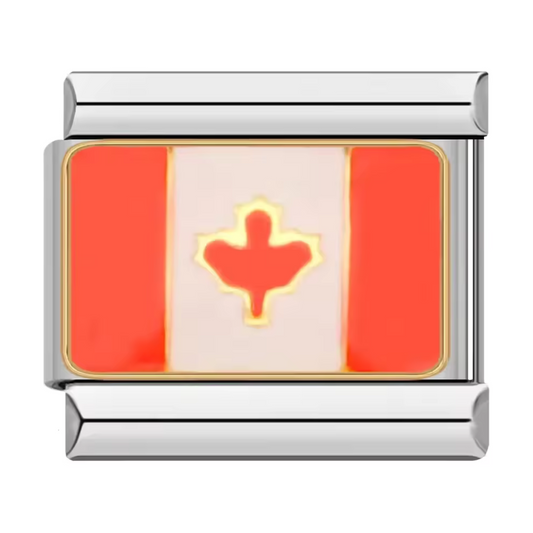 Ce charm italien argenté arbore fièrement le drapeau du Canada, symbole de nature, de diversité et de fierté nationale. Fabriqué en acier inoxydable de haute qualité, il allie robustesse et détails soignés pour un rendu élégant et authentique. Facile à fixer, il s’adapte parfaitement à nos bracelets composés de 17 maillons extensibles et réglables, convenant à toutes les tailles de poignet. Compatible avec tous nos charms italiens