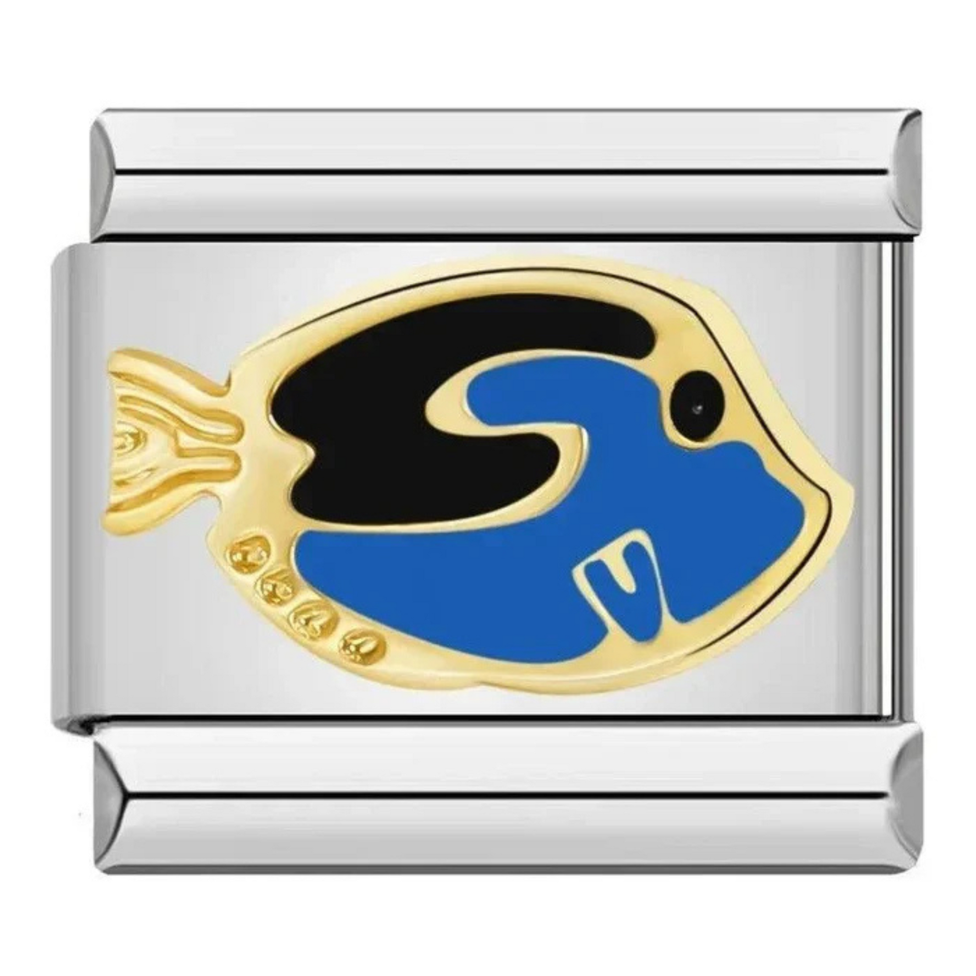 Ce charm italien argenté est orné d’un poisson aux détails bleus et noirs, parfait pour apporter une touche marine et élégante à votre bracelet. Fabriqué en acier inoxydable de haute qualité, il allie robustesse et finesse des finitions pour un rendu original et raffiné. Facile à fixer, il s’adapte parfaitement à nos bracelets composés de 17 maillons extensibles et réglables, convenant à toutes les tailles de poignet. Compatible avec tous nos charms italiens, ce bijou coloré est idéal pour personnaliser vot