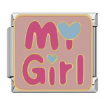 Ce charm italien affiche l’expression&nbsp;“My Girl” en lettres rose bonbon, avec deux petits cœurs bleu pastel, sur un fond vieux rose bordé de doré. Il est parfait pour représenter une fille, une petite amie ou une personne précieuse, à porter ou à offrir sur un bracelet à charms italien.