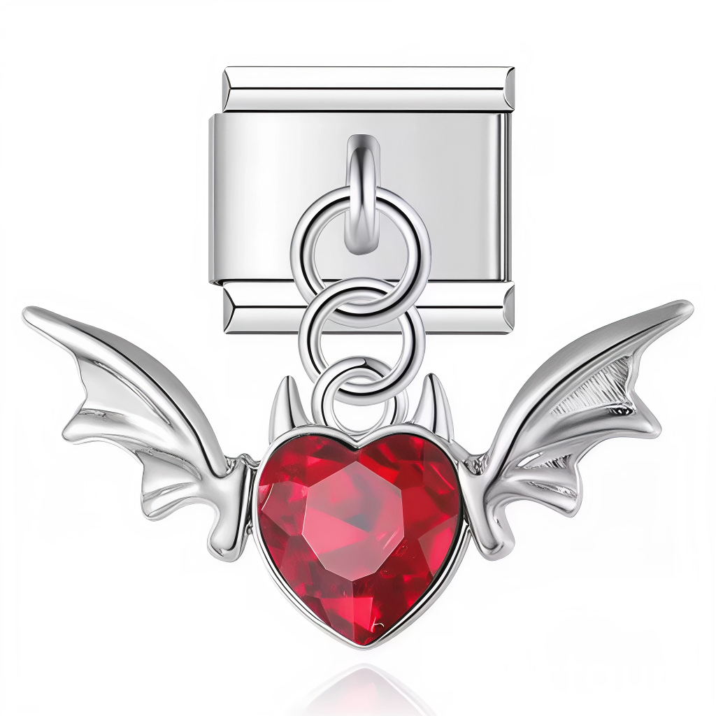 Ce charm italien pendentif sublime votre bracelet avec un cœur rouge étincelant en cristal, harmonieusement encadré de grandes ailes de chauve-souris argentées. Le contraste saisissant entre la brillance du cœur et l’éclat du métal évoque à la fois mystère et romantisme gothique. Ce bijou est idéal pour exprimer une touche dark chic et une élégance inédite, tout en profitant de la qualité exceptionnelle de l’argent sterling 925.

Caractéristiques

Matière : Argent sterling 925, cristal rouge, finition argen