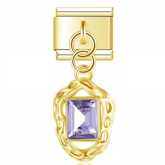 Charm italien en argent 925 finition dorée, de forme rectangulaire avec un centre violet et un contour doré, pour un style élégant et raffiné sur vos bracelets ou colliers.

Caractéristiques
– Métal : argent 925 doré
– Design : rectangle violet avec contour doré
– Type : pendentif
– Finition soignée et élégante