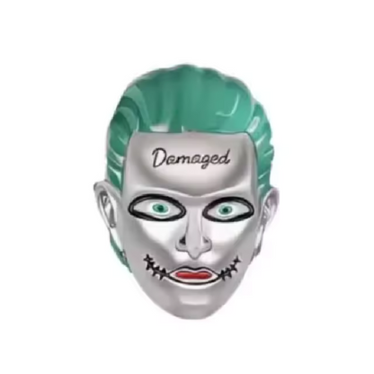 Incarnez l’esprit chaotique et imprévisible de Gotham avec ce Charm - Joker, en argent sterling S925. Inspiré par l'emblématique Prince du Crime, ce charm représente Le Joker, le plus célèbre adversaire de Batman, avec son sourire macabre et son regard malicieux. Parfait pour les fans de DC Comics et des anti-héros charismatiques, ce charm ajoutera une touche rebelle et audacieuse à votre collection.