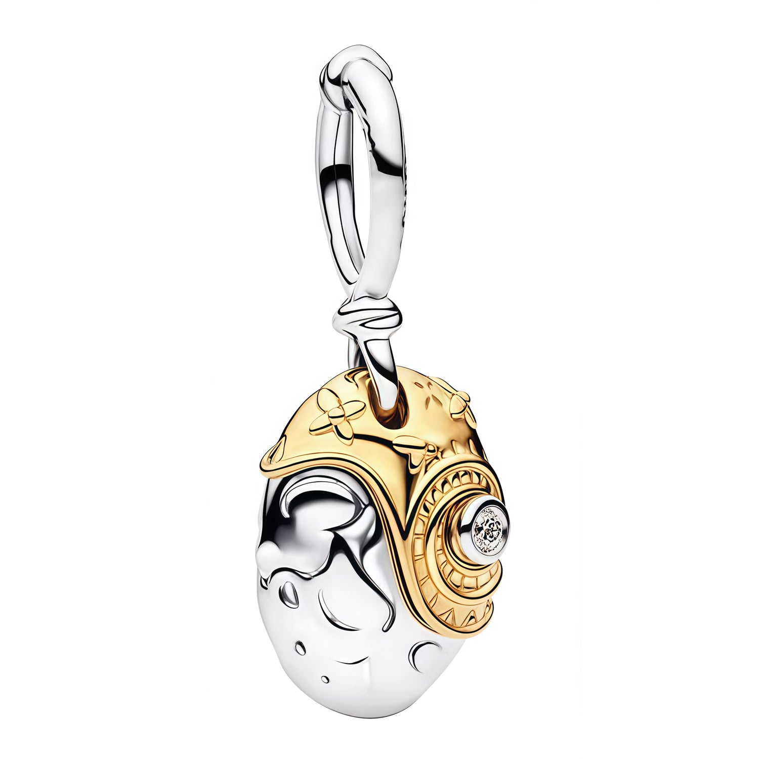 Apporte une touche magique et exotique à ton bracelet avec ce charm pendant Vaiana Cœur de Te Fiti. Inspiré de l’univers Disney, ce bijou met en valeur le célèbre cœur de Te Fiti avec des détails raffinés, des nuances vertes lumineuses et une finition élégante qui évoque la nature et l’océan. Un charm original et symbolique, parfait pour les fans de Vaiana et des bijoux pleins de sens.

Caractéristiques :

- Matière : Argent 925 avec détails en métal doré et cristal.
- Design : Cœur de Te Fiti en version pe