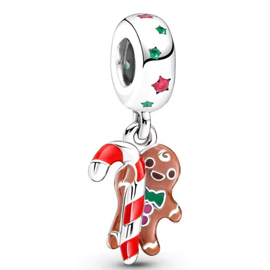 Ajoutez une touche festive à votre collection avec ce Charm Bonhomme Pain d'Épice et Sucre d'Orge ! Ce charm adorable évoque la magie des fêtes et est parfait pour célébrer la saison de Noël.