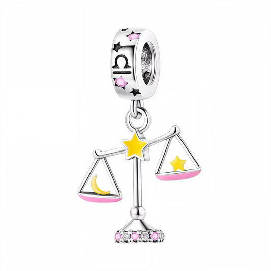 Affichez votre goût pour l’harmonie et la justice avec ce charm pendentif en argent 925, représentant une balance délicatement ouvragée où la lune pèse plus que l’étoile. Ce design unique symbolise la recherche d’équilibre, la sensibilité et la réflexion caractéristiques de ce signe d’air. Les détails lumineux glow in the dark apportent une touche mystérieuse et élégante, se révélant dans l’obscurité. Un bijou raffiné, idéal pour les natifs de la Balance ou comme cadeau astrologique original.