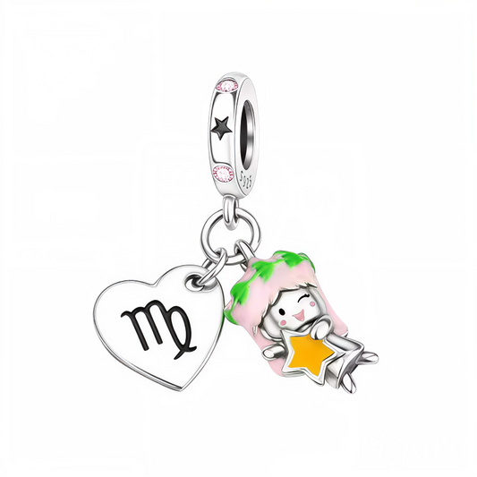 Affichez votre signe astrologique avec élégance grâce à ce charm pendentif en argent 925 en forme de cœur, orné du symbole de la Vierge finement gravé. Sur la face, un personnage représentant la Vierge, incarnant la sagesse, la précision et la bienveillance de ce signe de terre, est délicatement illustré et doté d’un effet glow in the dark, qui s’illumine dans l’obscurité pour un éclat unique et mystérieux. Ce charm est parfait pour les natifs de la Vierge ou pour offrir un bijou personnalisé et chargé de s