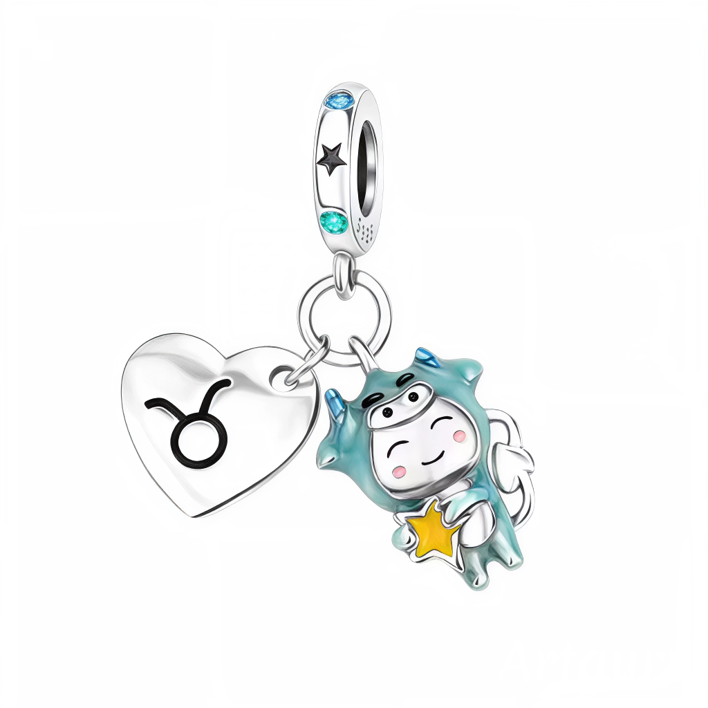 Affichez votre signe astrologique avec élégance grâce à ce charm pendentif en argent 925 en forme de cœur, orné du symbole du Taureau finement gravé. Sur la face, un personnage représentant le Taureau, incarnant la force et la stabilité de ce signe de terre, est délicatement illustré et doté d’un effet glow in the dark, qui s’illumine dans l’obscurité pour un éclat unique et mystérieux. Ce charm est parfait pour les natifs du Taureau ou pour offrir un bijou personnalisé et chargé de sens.