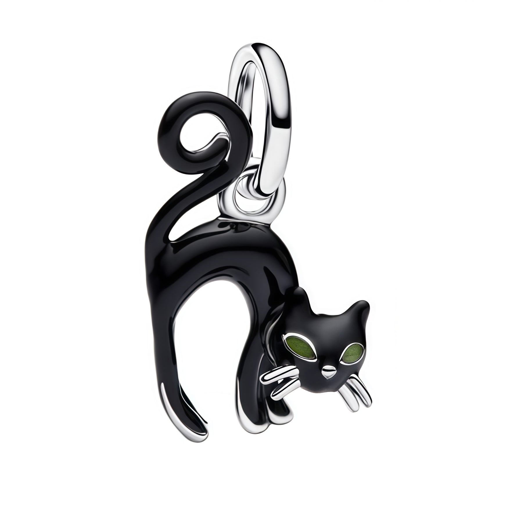 Charm pendentif élégant en forme de chat noir, avec une silhouette fine et un design minimaliste au style mystérieux. Sa finition brillante et ses yeux verts lui donnent une allure chic et un peu magique, parfaite pour un bracelet au caractère affirmé.

Caractéristiques :

- Matière : Argent 925.
- Design : Chat noir stylisé avec détails émaillés.
- Style : Mystérieux, élégant et moderne.µ
- Symbolique : Chance, intuition, indépendance et protection.
- Compatibilité : Charm pendentif compatible avec bracele