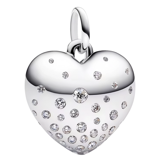 Apportez une touche d’éclat et de tendresse à votre collection avec ce charm pendentif en Argent 925, en forme de cœur argenté orné de strass scintillants. Un bijou raffiné et romantique, idéal pour illuminer vos bracelets et colliers.

Caractéristiques
– Matière : Argent 925
– Design : Cœur argenté décoré de strass brillants
– Coloris : Argenté
– Style : Romantique, élégant et lumineux