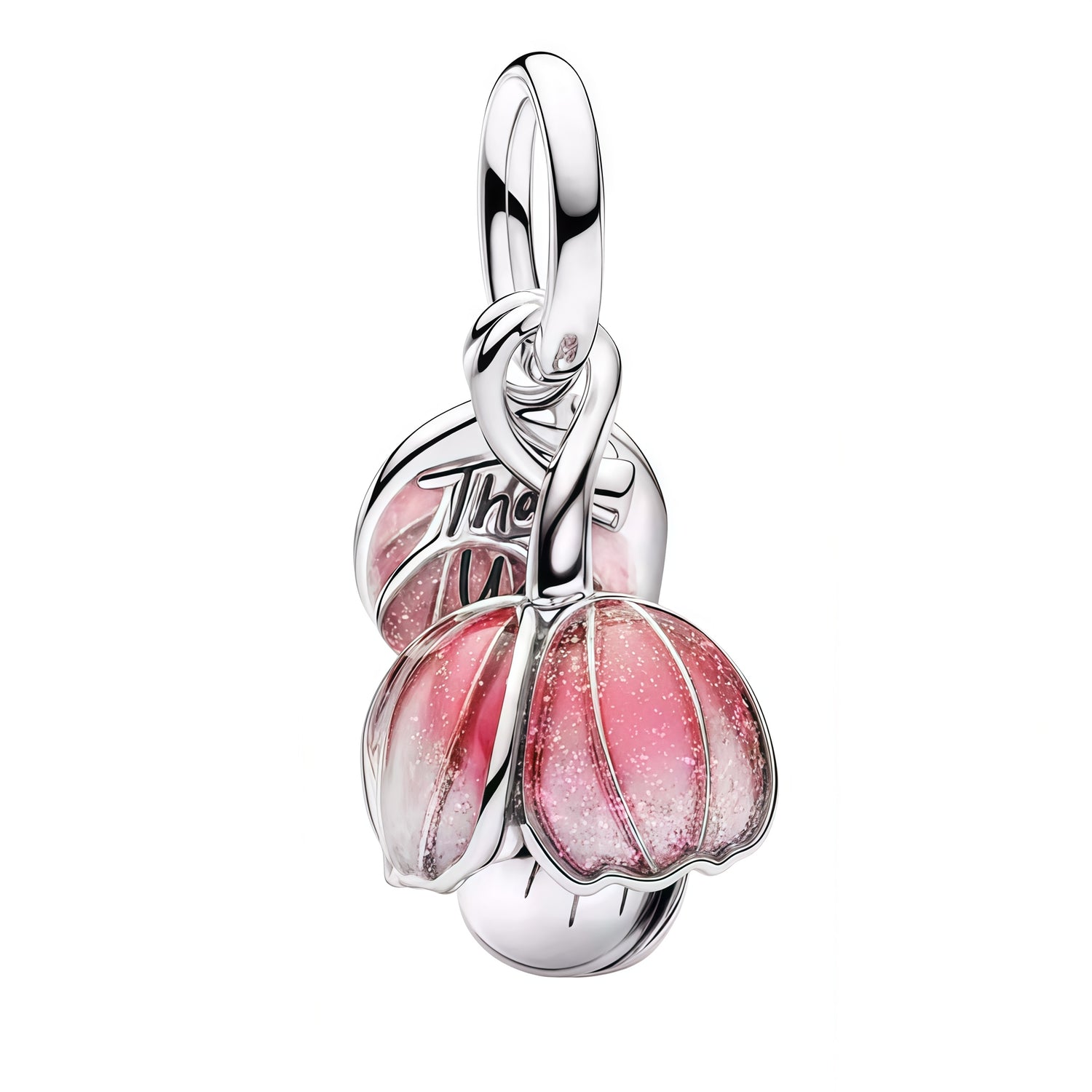 Apporte une touche de douceur et d’élégance à ton bracelet avec ce charm en argent sterling 925 représentant une délicate fleur argentée aux nuances roses. Son design raffiné évoque la beauté naturelle, la féminité et la poésie, tout en ajoutant une note lumineuse et romantique à ton style. Un bijou délicat qui attire le regard avec subtilité.

Caractéristiques :

- Matière : Argent 925.
- Design : Fleur argentée avec détails roses, finition brillante et élégante.
- Dimensions : Taille standard charm (~1,7 