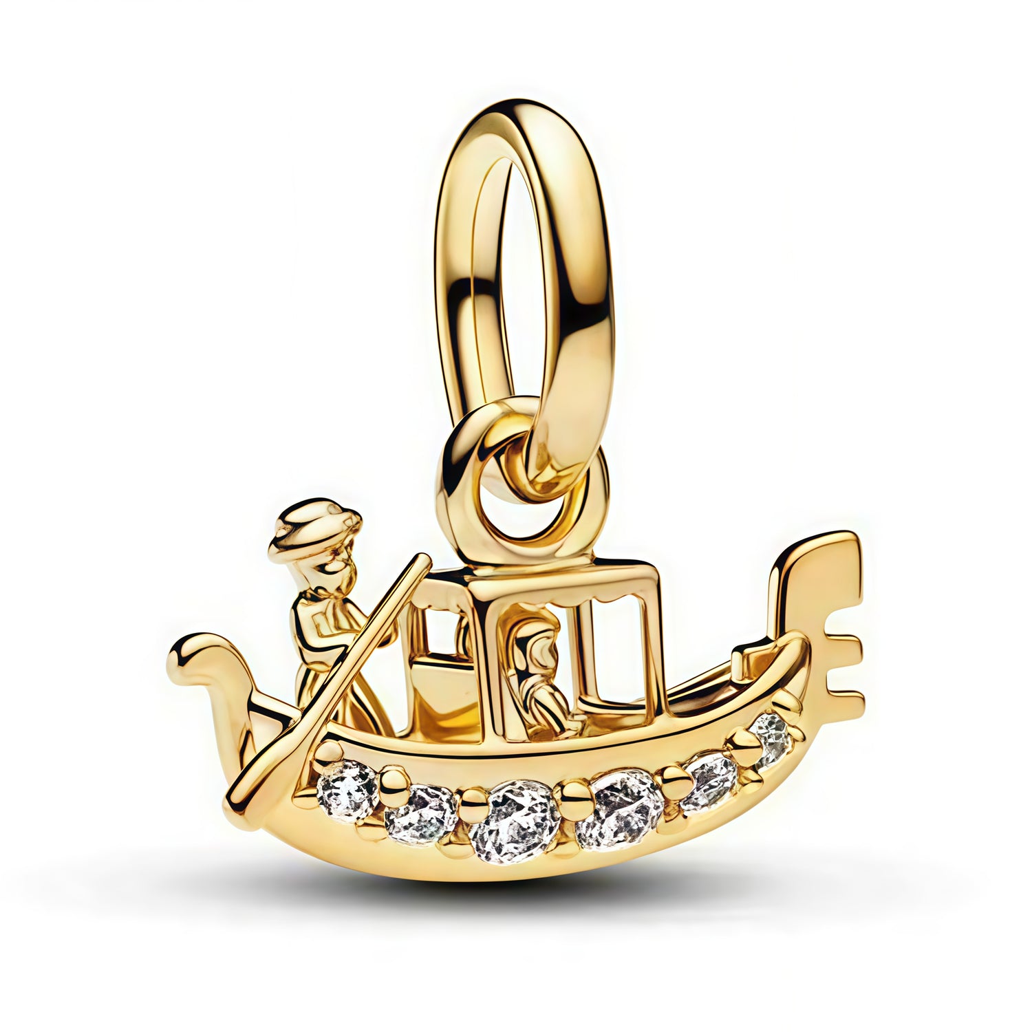 Charm Gondole de Venise en argent 925, inspiré des célèbres balades romantiques sur les canaux italiens. Son design détaillé représente une gondole élégante avec son gondolier, sublimée par une rangée d’oxydes de zirconium clairs sur la coque pour une touche lumineuse et raffinée. Compatible avec les bracelets de type Pandora, il se glisse facilement sur la plupart des bracelets à maillons ou rigides pour apporter une note voyage, romantique et sophistiquée à votre composition.