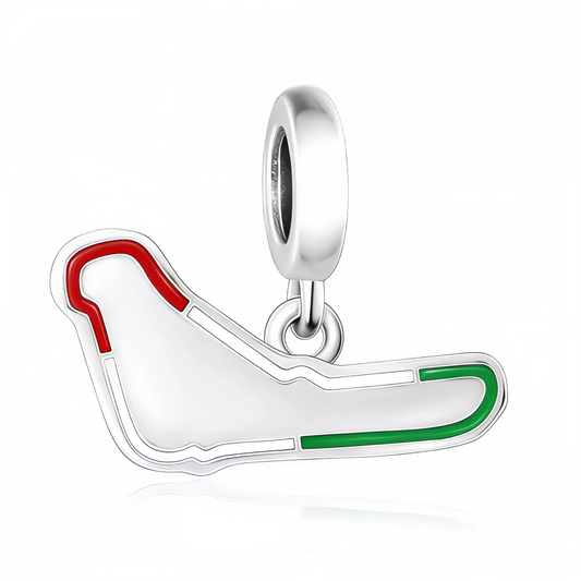 Célébrez la passion de la course avec ce charm pendentif en argent 925 dédié au Grand Prix d’Italie. Inspiré par l’atmosphère unique de Monza et l’histoire riche de la compétition, ce bijou raffiné est un hommage vibrant aux amateurs de vitesse et aux circuits mythiques. Une pièce idéale pour enrichir votre collection et afficher votre amour pour l’univers automobile.