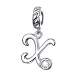 Ajoutez une touche unique et élégante à votre bracelet avec ce charm pendentif en argent 925 représentant la lettre "X". Son design raffiné est orné d’un strass blanc scintillant qui reflète subtilement la lumière, offrant un bijou simple, charmant et plein de signification. Idéal à porter au quotidien ou à offrir en cadeau pour un style sophistiqué et personnalisé.