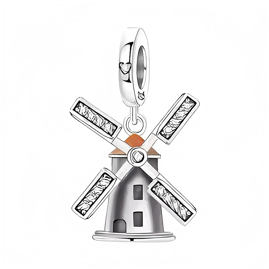 Ce charm pendant en argent 925 représente un moulin à vent traditionnel, avec une tour élancée percée de petites fenêtres et des ailes finement détaillées. Le sommet est rehaussé d’une touche d’émail orangé, tandis que la bélière gravée d’un cœur apporte une note douce et romantique.

Caractéristiques :

- Matière : Argent 925 avec léger émail coloré.
- Design : Moulin à vent en relief, ailes croisées mobiles en apparence.
- Coloris : Argent brillant, accent orangé discret.
- Compatibilité : Convient à la p