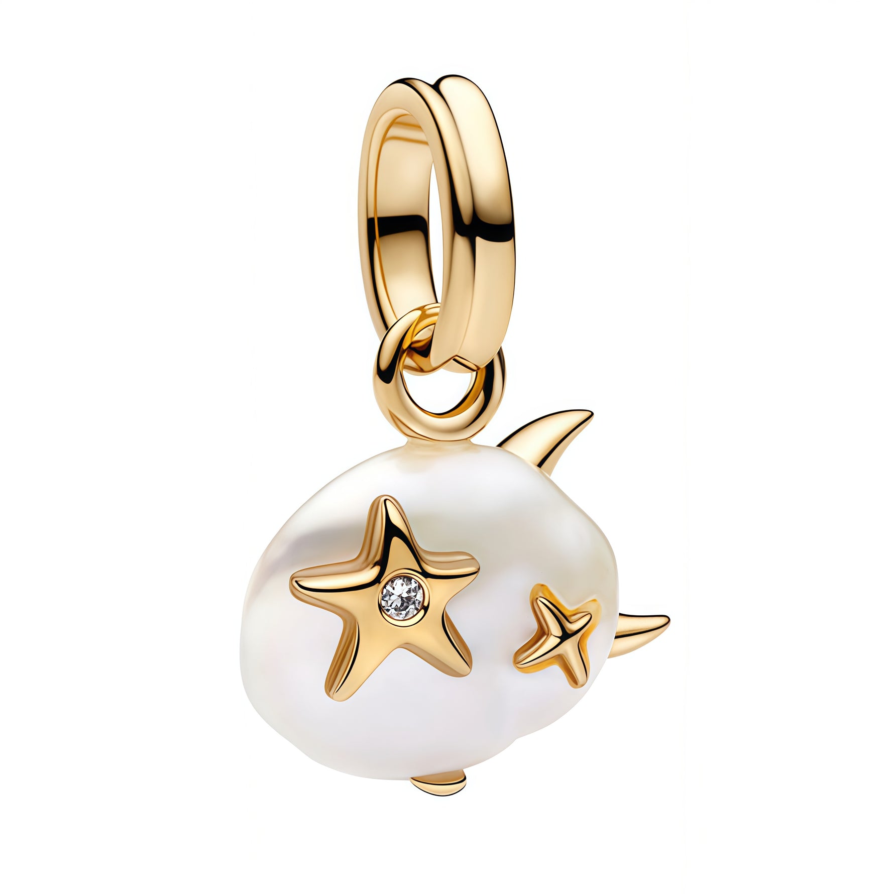 Charm pendentif raffiné en forme de petit poisson, avec une finition nacrée et des étoiles dorées qui lui donnent un style doux et lumineux. Son design délicat et original apporte une touche marine et poétique à votre bracelet.

Caractéristiques :

- Matière : Argent 925.
- Design : Poisson stylisé avec finition nacrée et motifs étoilés.
- Style : Marin, élégant et original.
- Symbolique : Liberté, fluidité, imagination et sérénité.
- Compatibilité : Charm pendentif compatible avec bracelets et colliers.