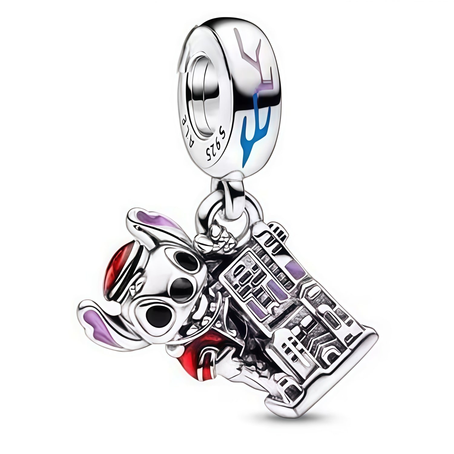 Apporte une touche amusante et spectaculaire à ton bracelet avec ce charm pendentif Stitch sur Hollywood Tower. Inspiré de l’univers Disney et de l’attraction iconique Hollywood Tower Hotel, ce bijou en argent 925 met en scène Stitch dans un décor plein de caractère, entre fantaisie et aventure. Un charm original et détaillé, parfait pour les fans de Disney et des pièces inspirées des parcs.

Caractéristiques :
- Matière : Argent 925.
- Design : Stitch sur Hollywood Tower avec finitions soignées.
- Dimensio