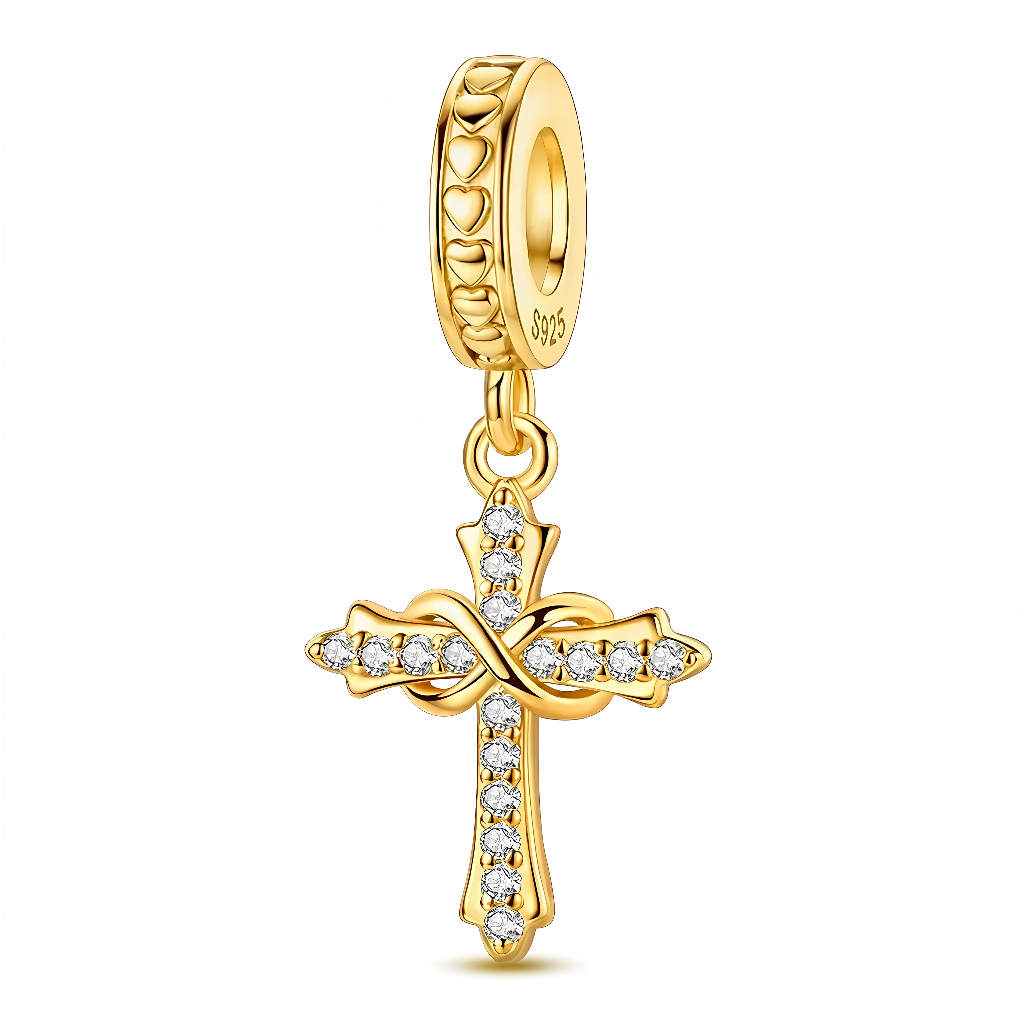 Ce charm pendentif en argent 925 doré représente croix délicate sertie de zircons clairs, traversée d’un nœud infini central. Il symbolise foi, amour éternel et protection lumineuse au quotidien.

Caractéristiques

Matière : Argent 925, pavage de zircons blancs.
Design : Croix aux bras effilés, anneau décoré de petits cœurs gravés.
Compatibilité : Convient aux bracelets et colliers à maille européenne.